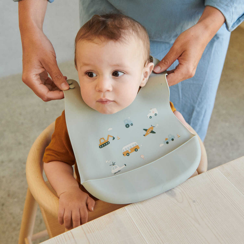 Lot de 2 Bavoirs en Silicone Tilda Vehicles/Dove Blue Mix