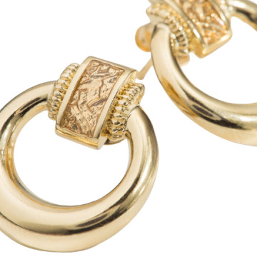 Petites boucles d'oreilles...