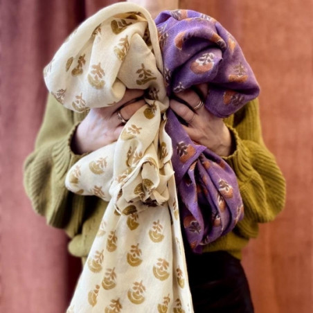 Foulard, APACHES