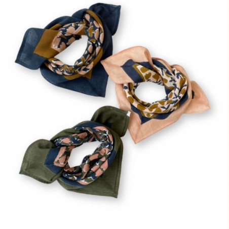 Foulard, APACHES