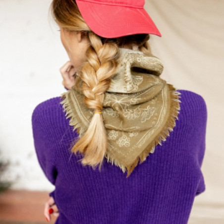 Foulard, APACHES