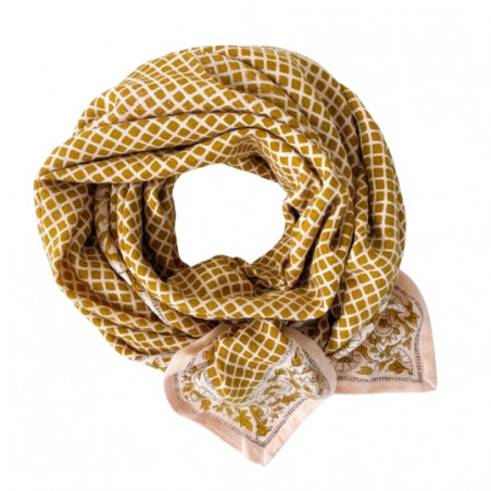 Foulard, APACHES