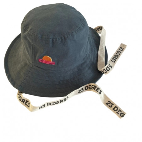 Chapeau, 23 degres Chapeau, 23 degres
