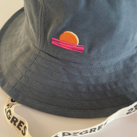 Chapeau, 23 degres