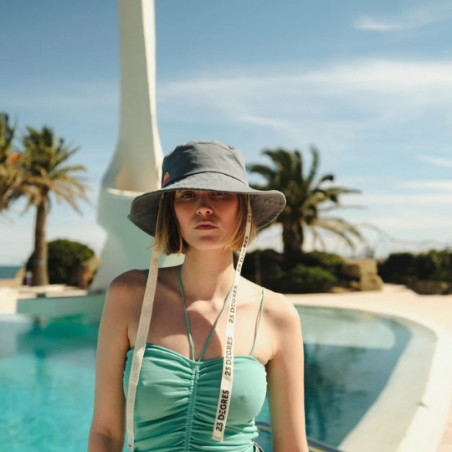 Chapeau, 23 degres