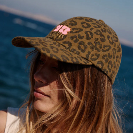 Casquette, 23 degres