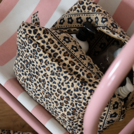 Trousse de toilette, Love explorers