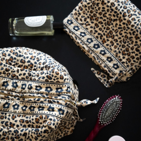 Trousse de maquillage, Love explorers