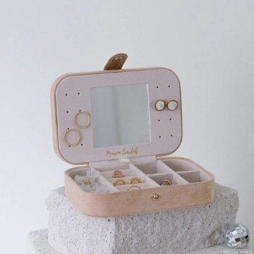 Maison Scarlett : Boîte à...