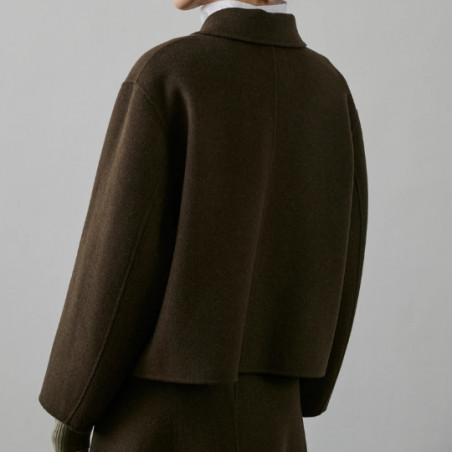 Manteau, Soeur