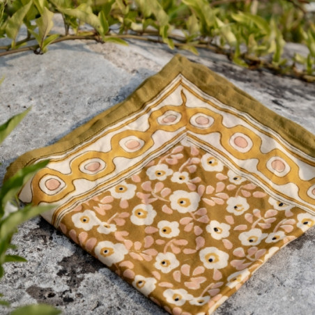 Foulard, Love explorers