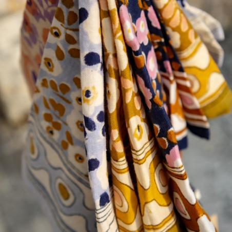 Foulard, Love explorers