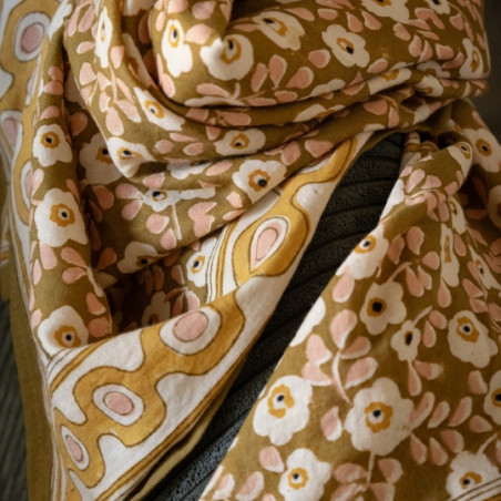 Foulard, Love explorers