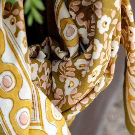 Foulard, Love explorers
