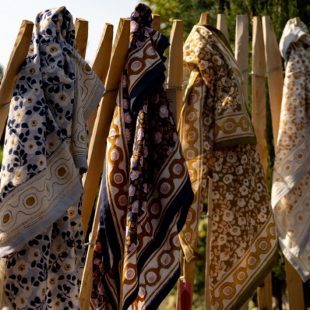 Foulard, Love explorers