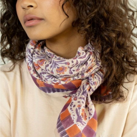 Foulard, APACHES
