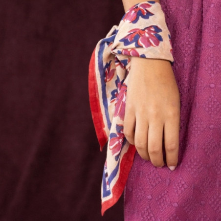 Foulard, APACHES