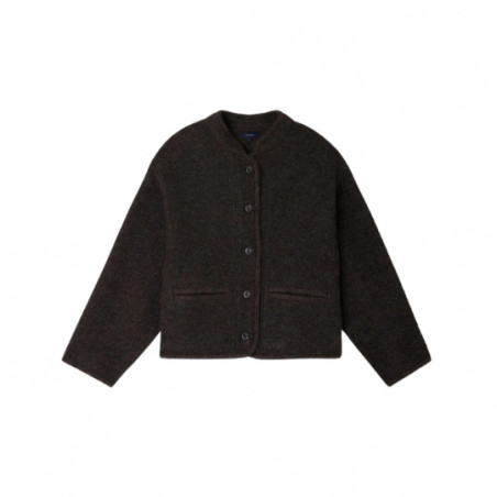 Veste, Soeur