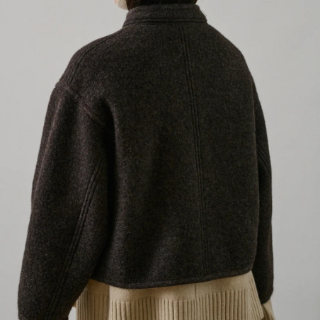 Veste, Soeur