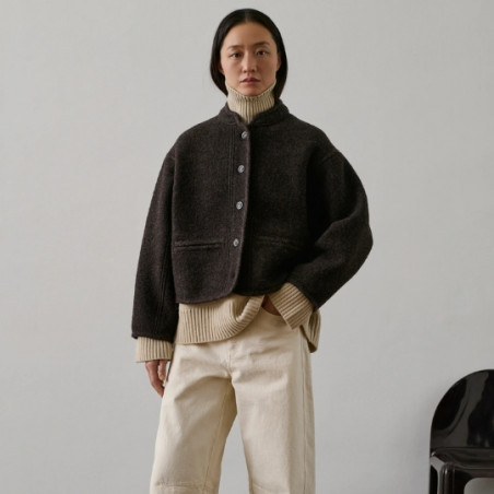Veste, Soeur
