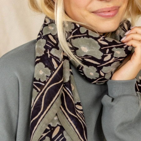 Foulard, APACHES