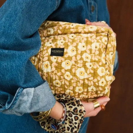 Trousse de toilette, Love explorers