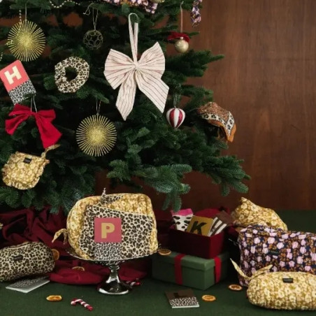 Trousse multi-usages, Love explorers