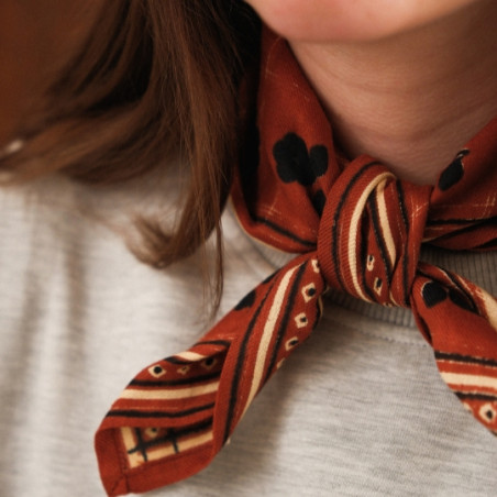 Foulard, Love explorers