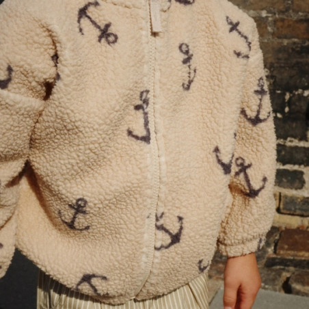 Veste, KONGES SLOJD APS