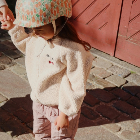 Veste, KONGES SLOJD APS