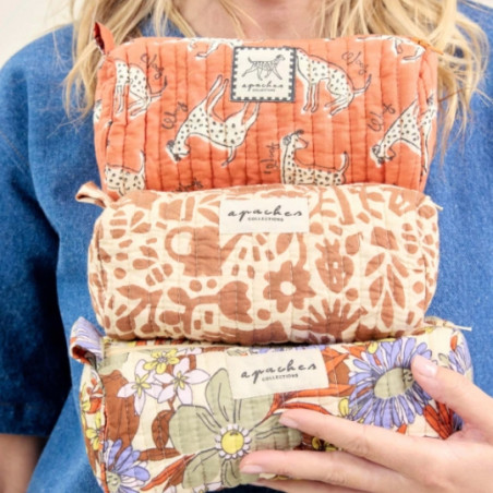 Trousse scolaire, APACHES