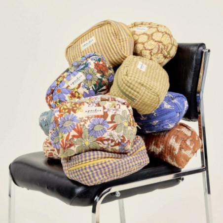 Trousse de maquillage, APACHES