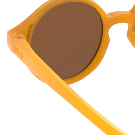 Lunettes de soleil, Izipizi