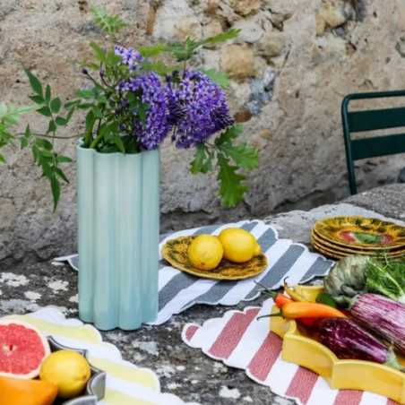 Vase, THE SOCIALITE FAMILY