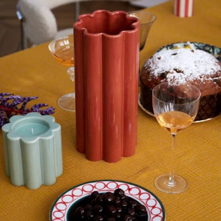 Vase, THE SOCIALITE FAMILY