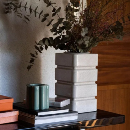 Vase, THE SOCIALITE FAMILY