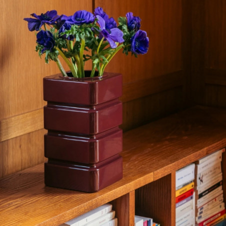 Vase, THE SOCIALITE FAMILY