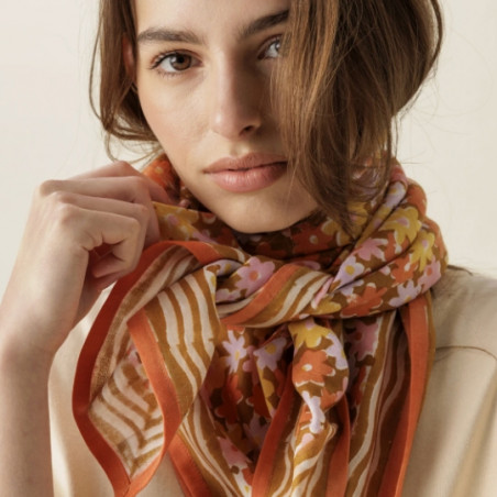 Foulard, APACHES