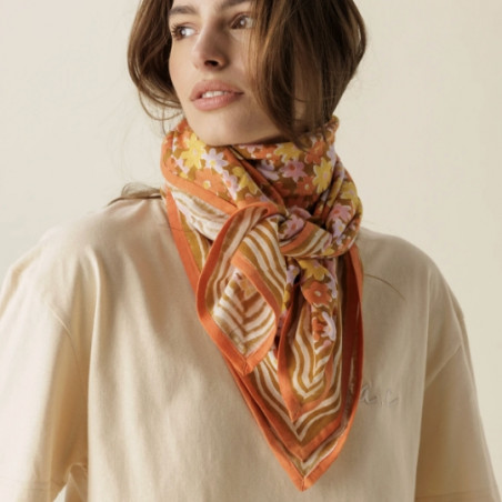 Foulard, APACHES