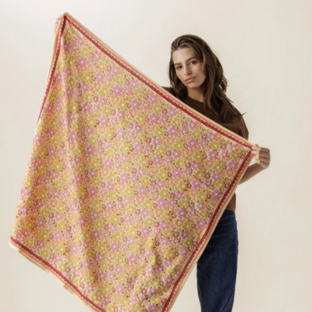 Foulard, APACHES