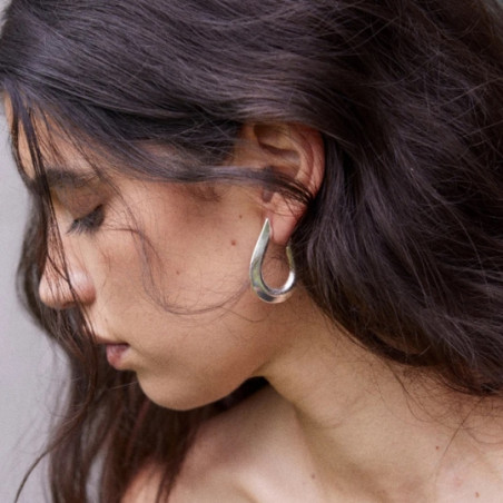 Boucles d'oreilles, Louise Damas