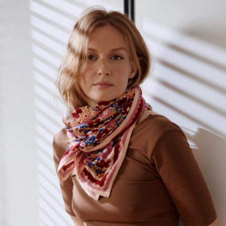 Foulard, APACHES