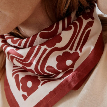 Foulard, APACHES