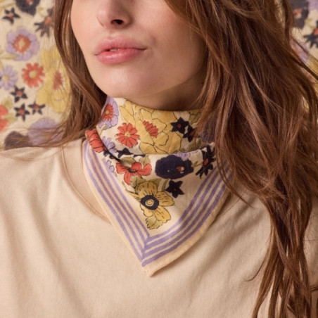 Foulard, APACHES