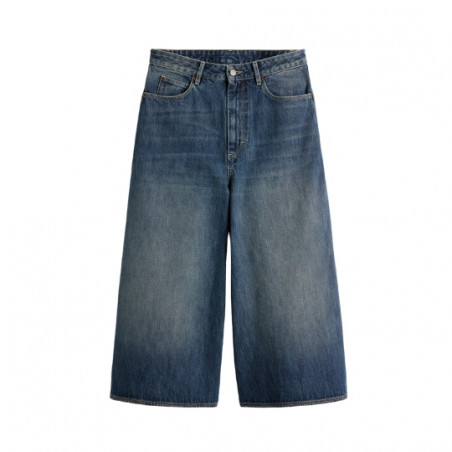 Jeans, Soeur