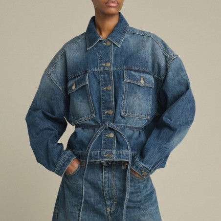 Veste, Soeur