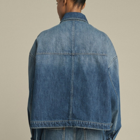 Veste, Soeur