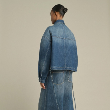 Veste, Soeur