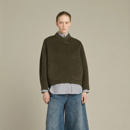 Veste, Soeur