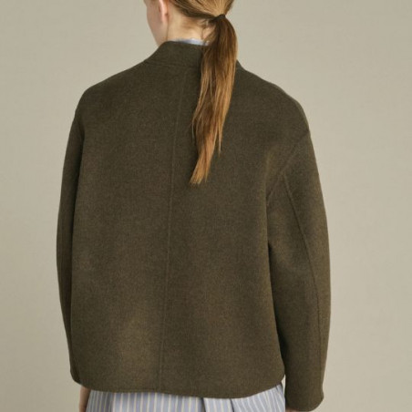 Veste, Soeur